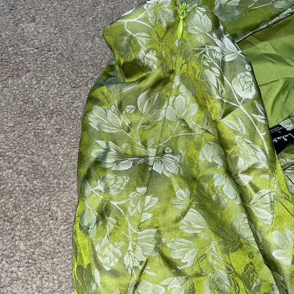 Lulu’s Mini Skirt - Picture 3 of 3